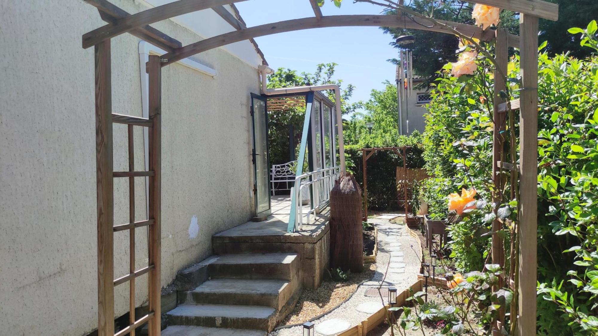 Le Jardin Des Rocailles - Villa 4 Chambres Climatisee Avec Piscine A Deux Pas D'Avignon Villeneuve-lès-Avignon Kültér fotó