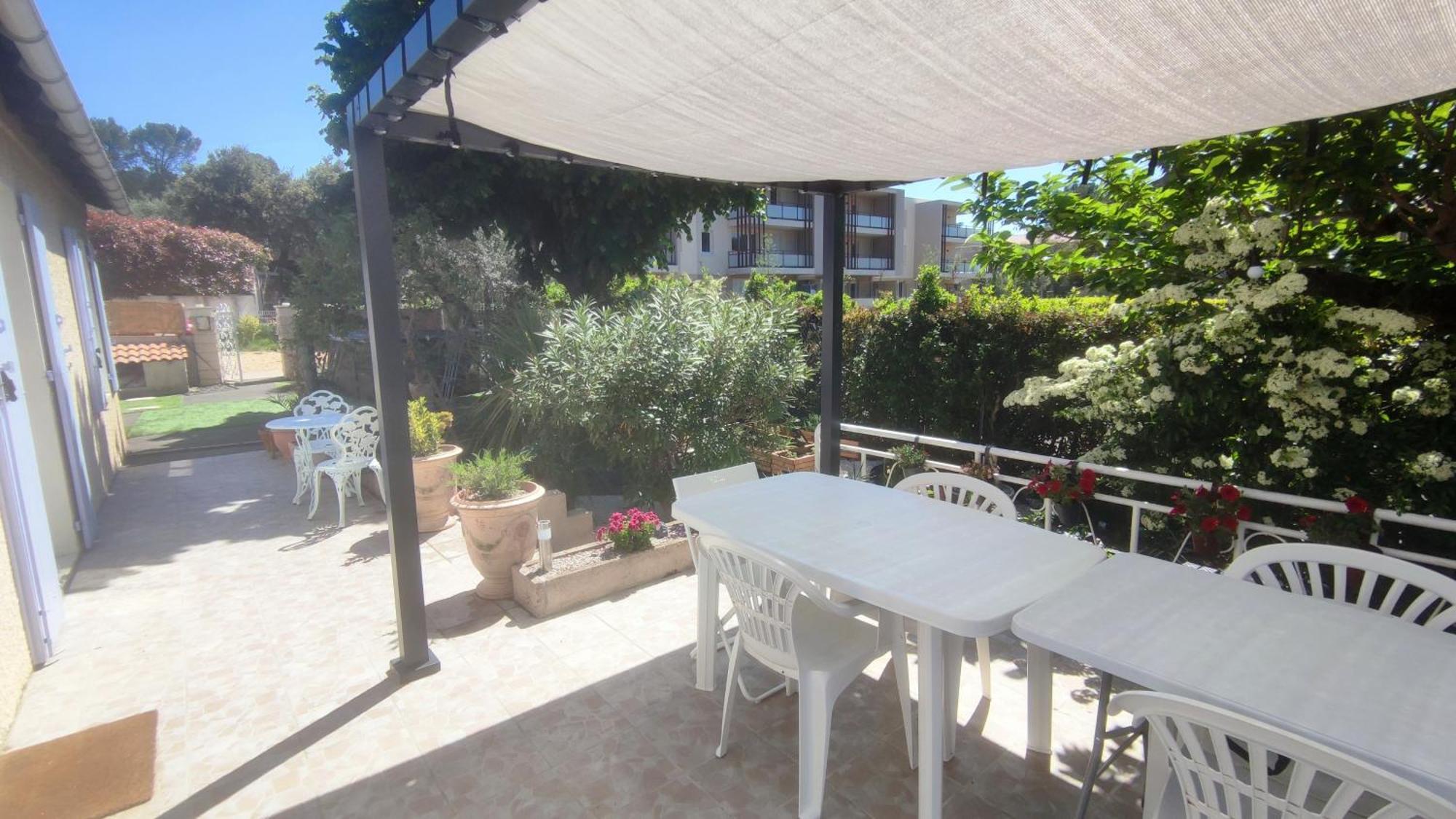 Le Jardin Des Rocailles - Villa 4 Chambres Climatisee Avec Piscine A Deux Pas D'Avignon Villeneuve-lès-Avignon Kültér fotó
