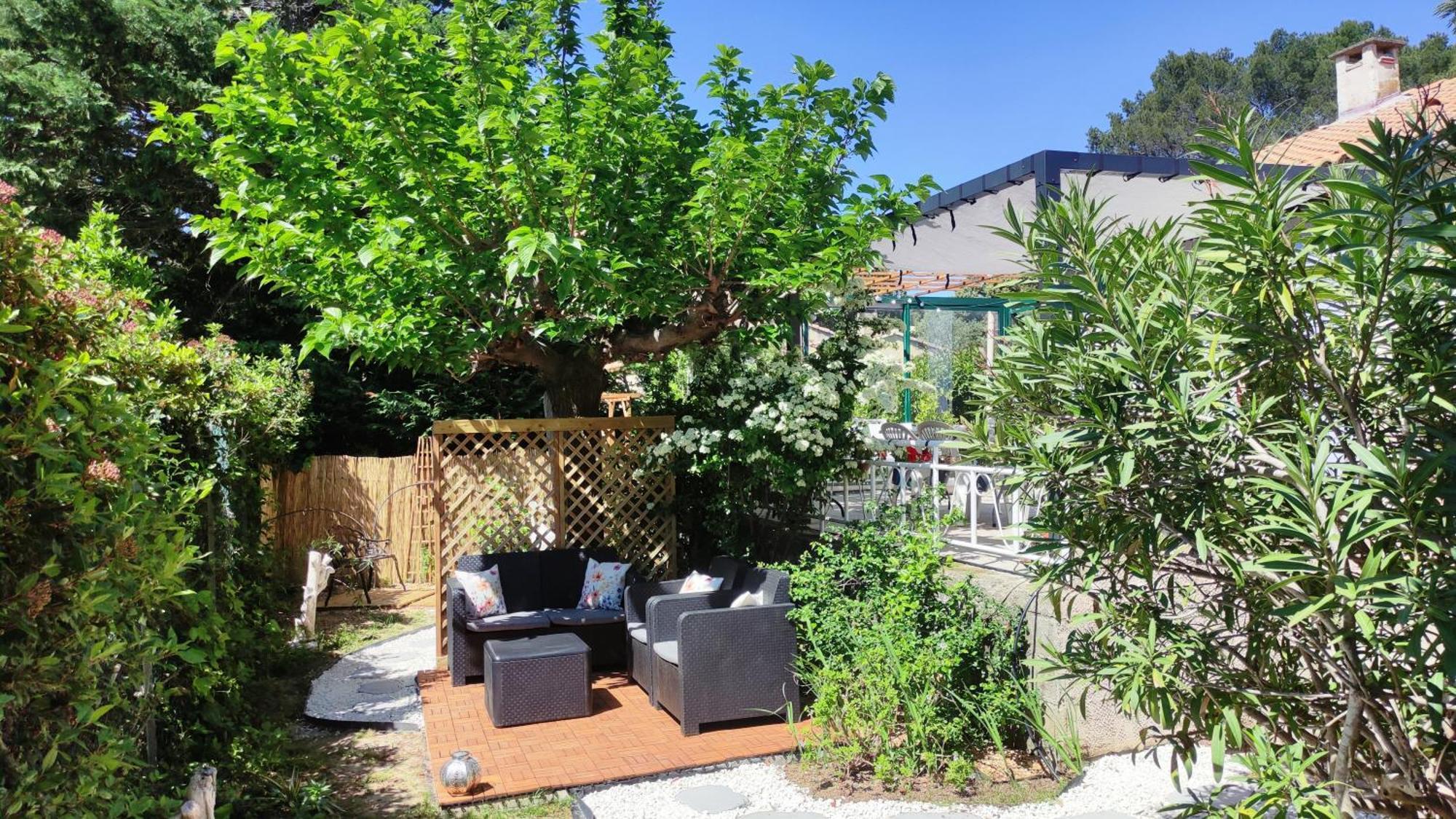 Le Jardin Des Rocailles - Villa 4 Chambres Climatisee Avec Piscine A Deux Pas D'Avignon Villeneuve-lès-Avignon Kültér fotó